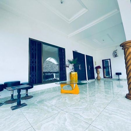 Nana'S Holiday Let Adenta Ngoại thất bức ảnh