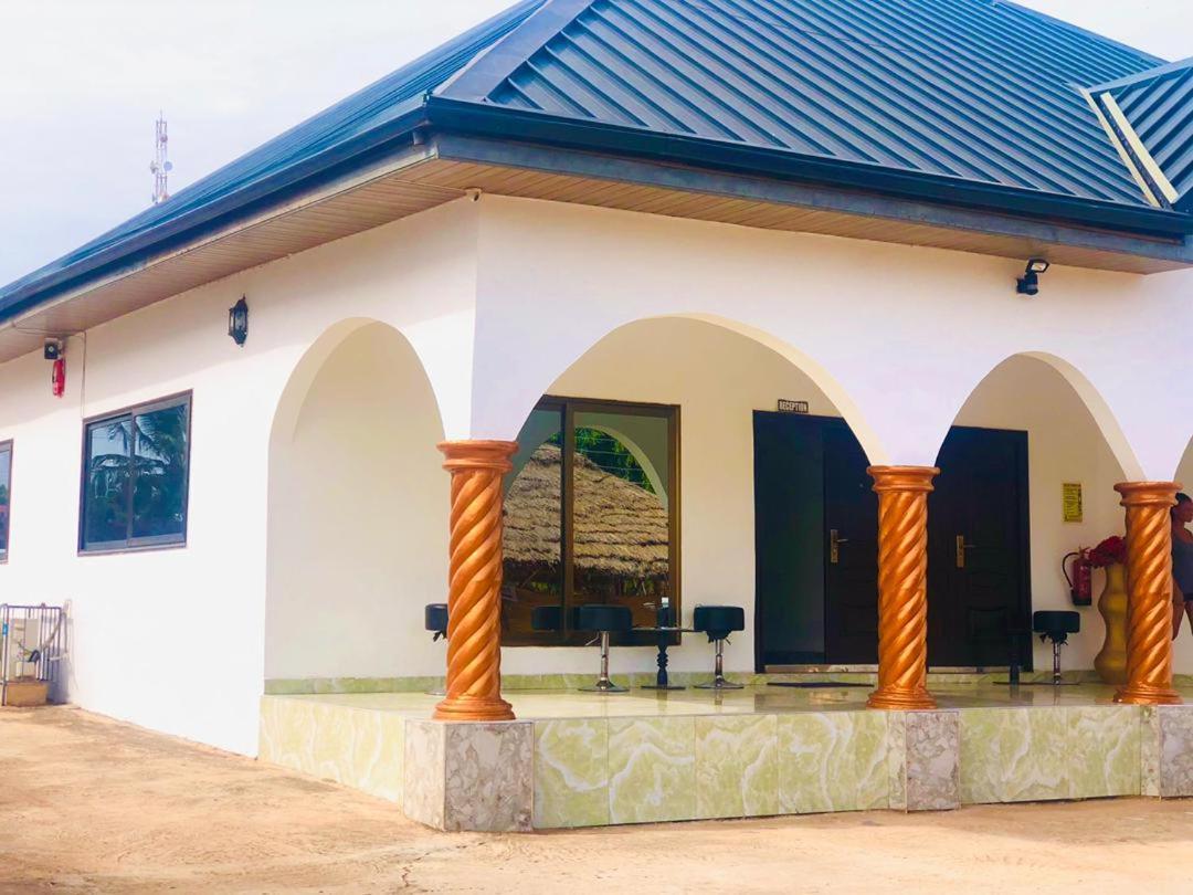 Nana'S Holiday Let Adenta Ngoại thất bức ảnh
