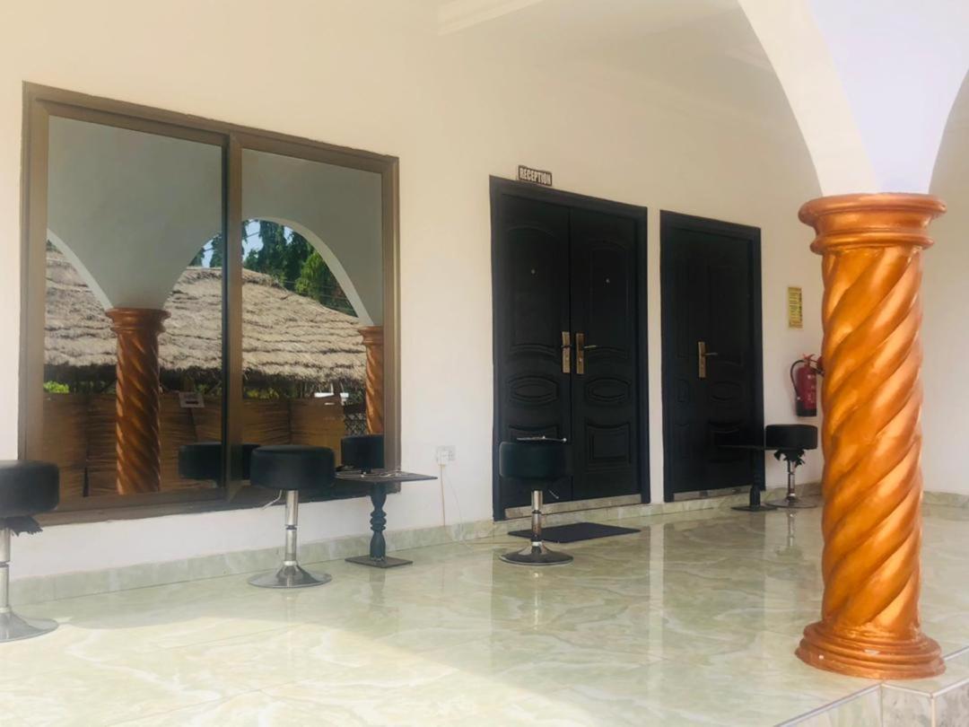 Nana'S Holiday Let Adenta Ngoại thất bức ảnh