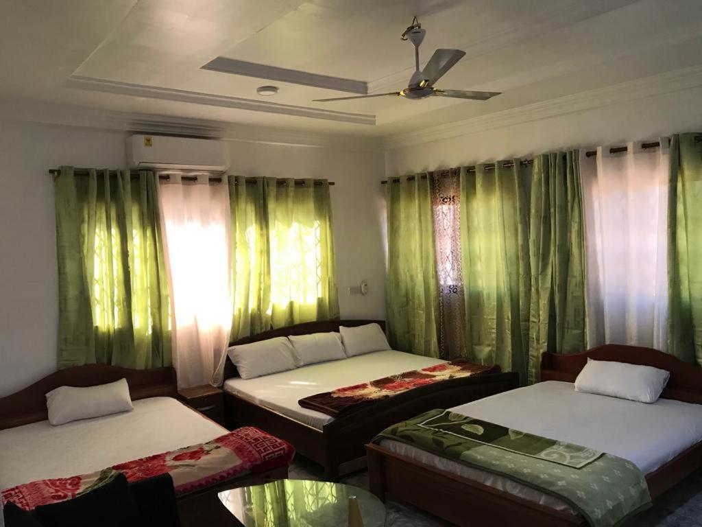 Nana'S Holiday Let Adenta Ngoại thất bức ảnh