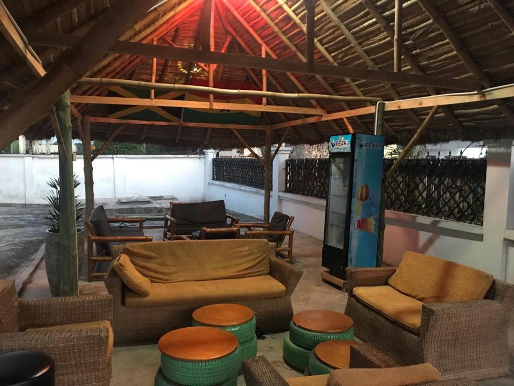 Nana'S Holiday Let Adenta Ngoại thất bức ảnh