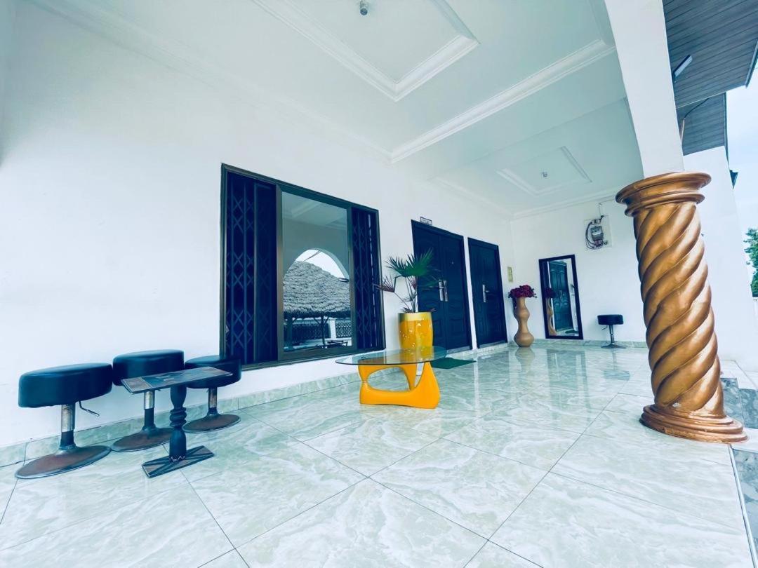 Nana'S Holiday Let Adenta Ngoại thất bức ảnh